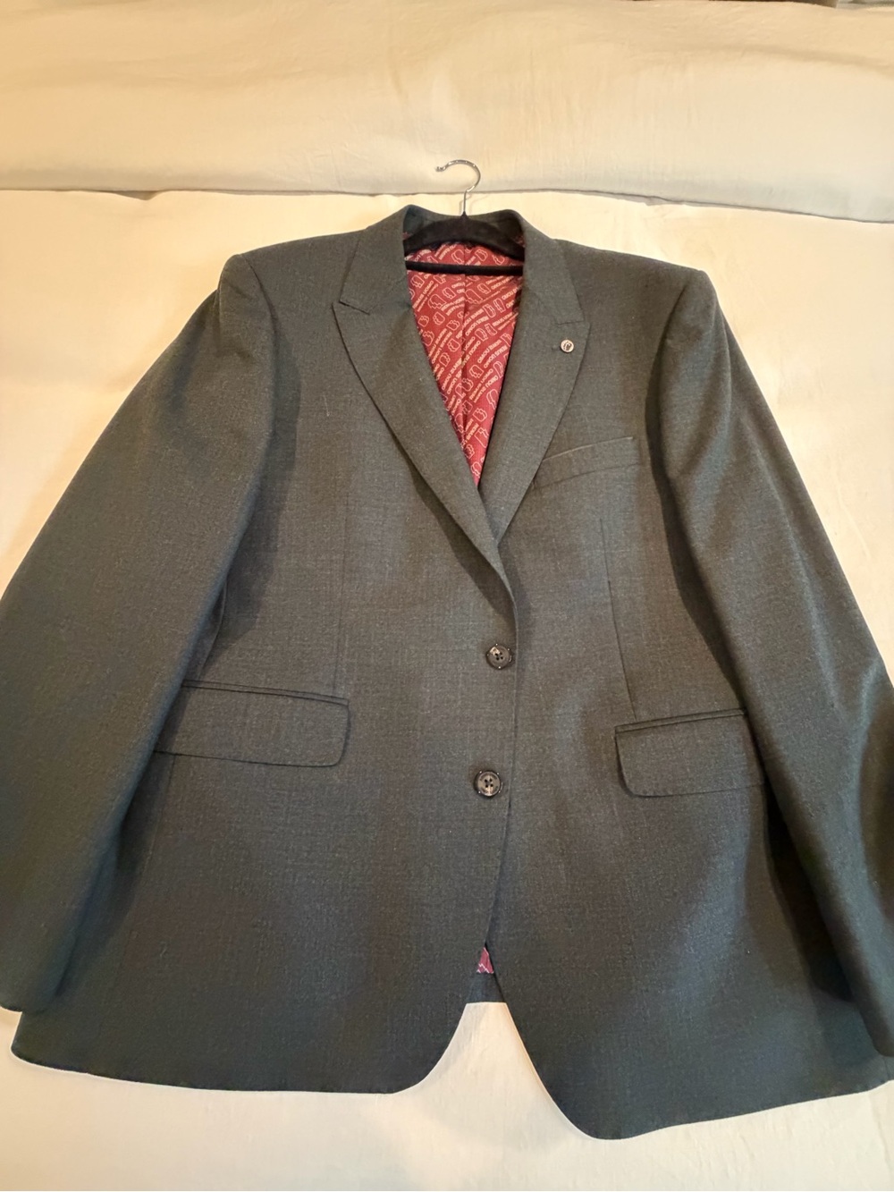 Men's Dark Gray Classic Two-Button Blazer